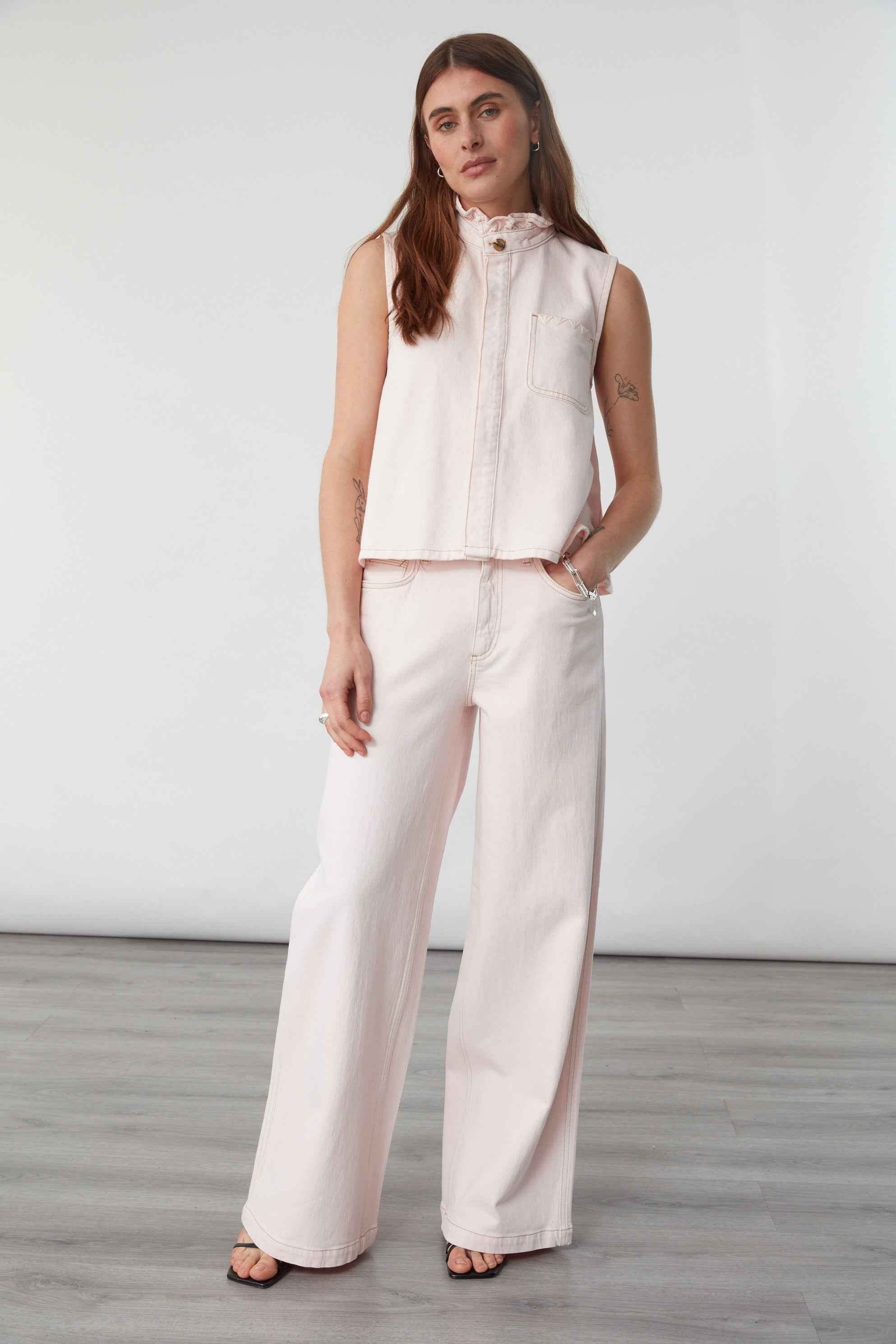Iris Vest In Blush