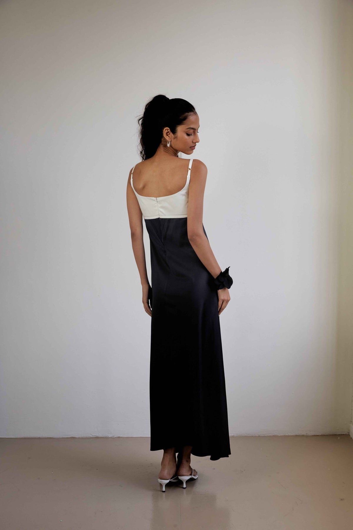 Persephone Bodice Maxi Dress in Blanc/Noir