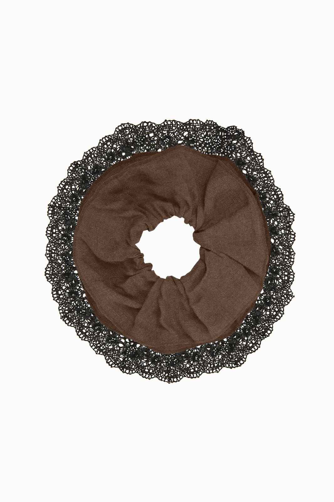 Zero-Waste Maxi Wool Scrunchie mocha with lace
