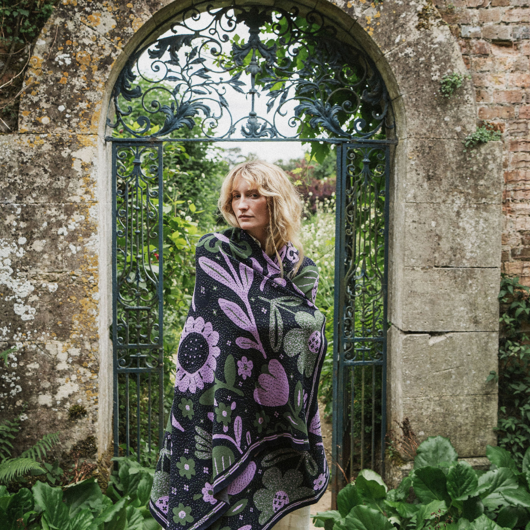 Bourton Blanket | Blackberry