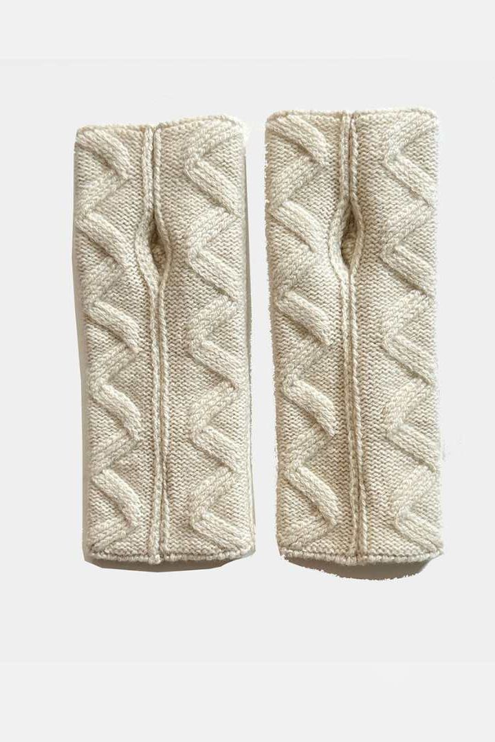 Heythrop Handwarmer | Limestone