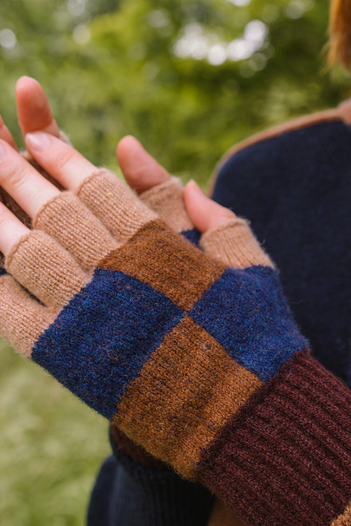 Check Fingerless Glove | Suede