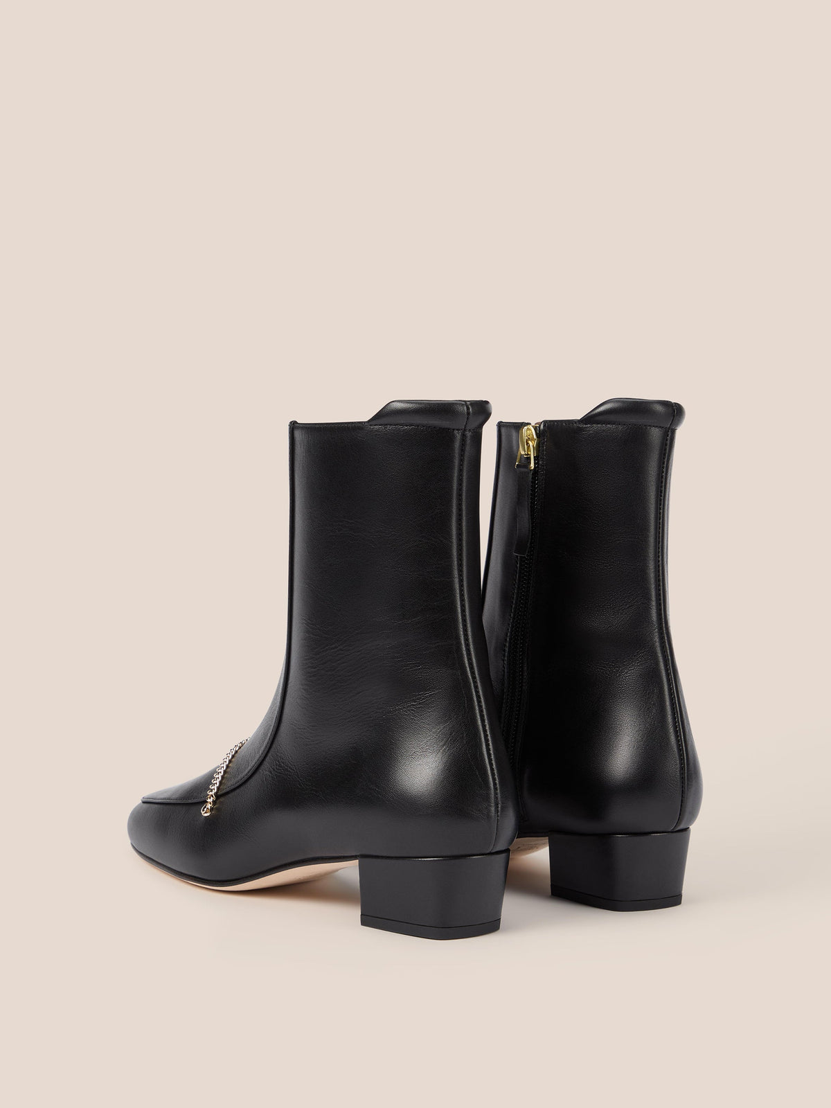 Russet Black