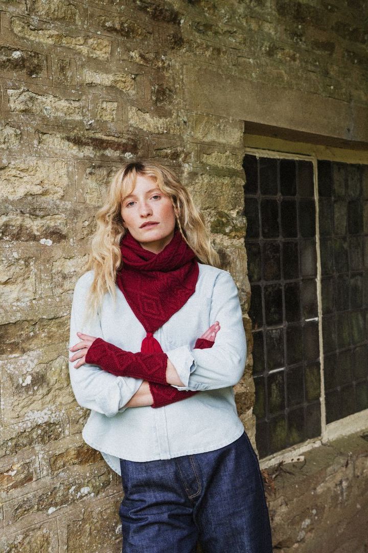 Coombe Cable Twisted Snood | Poppy